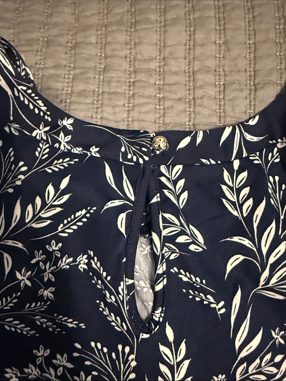 2X Floral Top - Picture 4 of 5